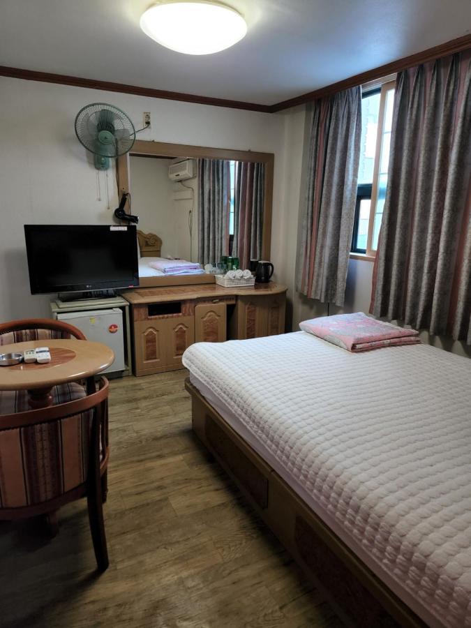 בוסאן Daeho Motel מראה חיצוני תמונה